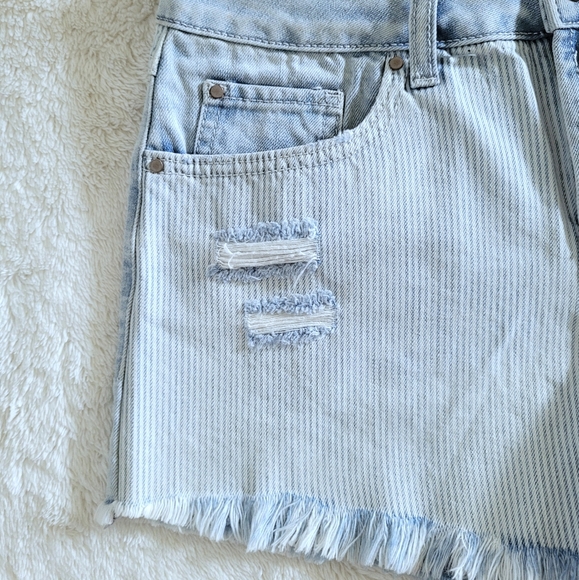 Rewash "The Riley" High Rise Shorts - NWT - Picture 3 of 12